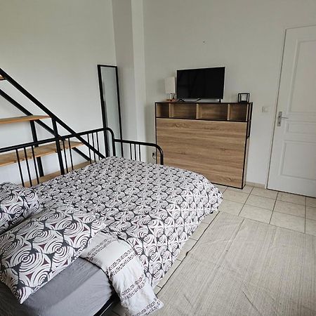 Bed To Rent - Maison Calme Avec Jacuzzi Sous Supplement Bordéus Exterior foto