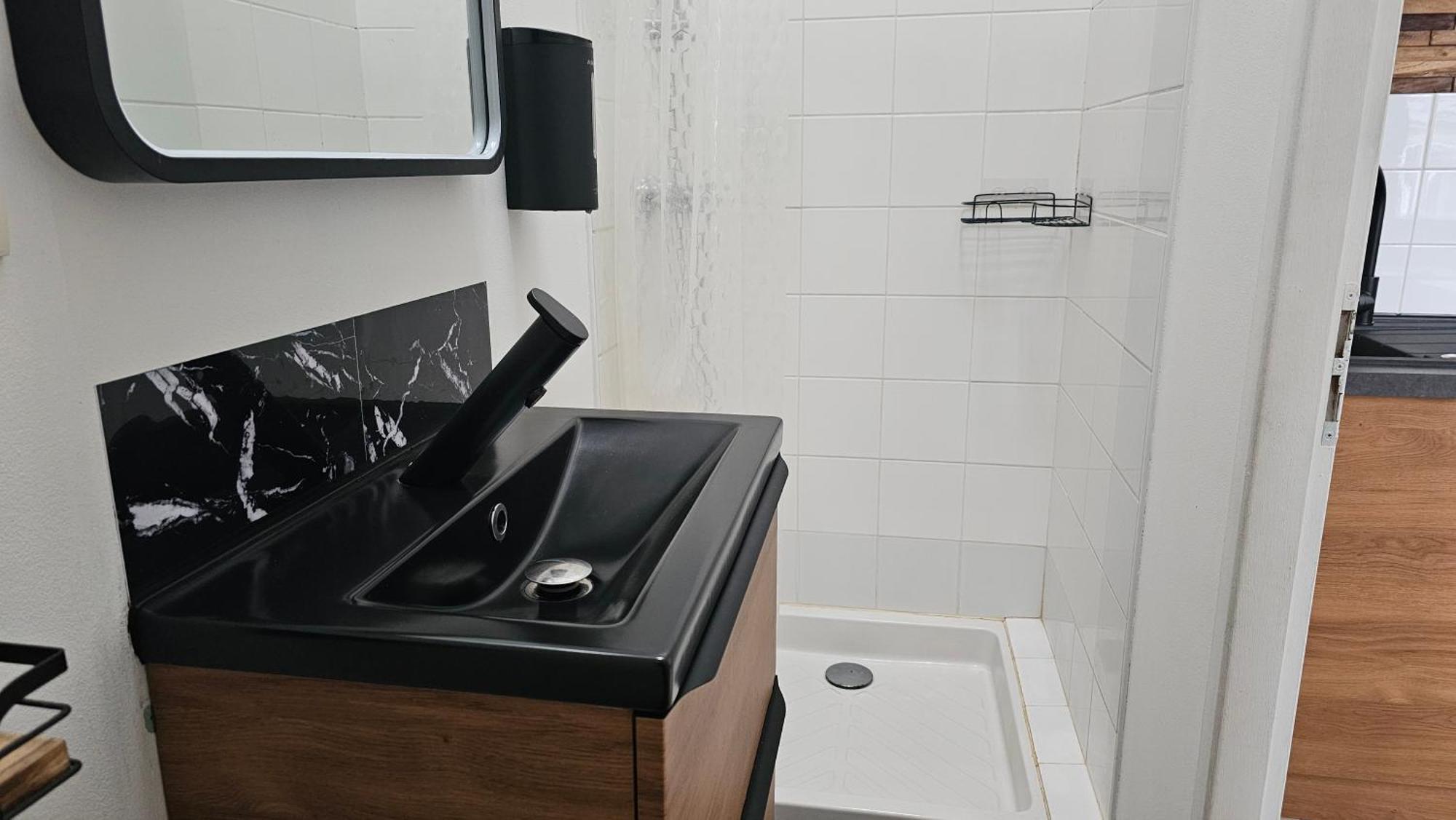 Bed To Rent - Maison Calme Avec Jacuzzi Sous Supplement Bordéus Exterior foto