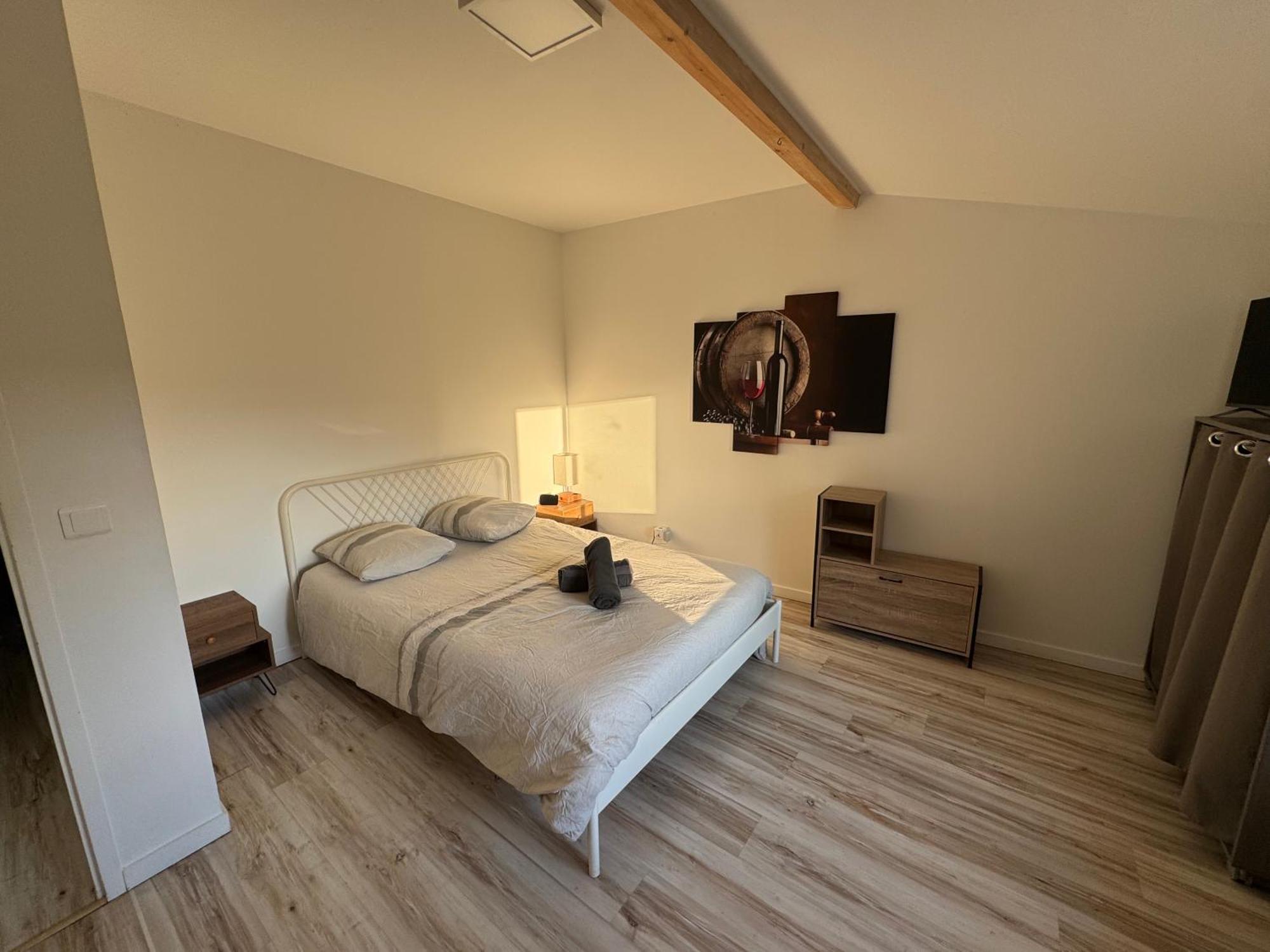 Bed To Rent - Maison Calme Avec Jacuzzi Sous Supplement Bordéus Exterior foto
