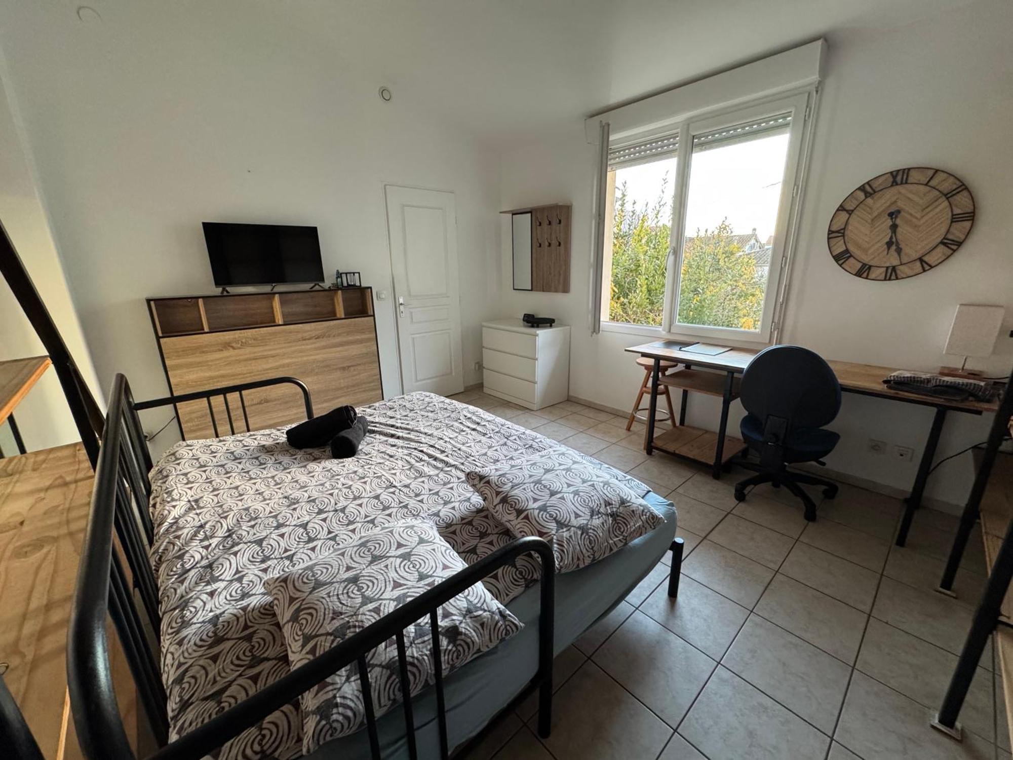 Bed To Rent - Maison Calme Avec Jacuzzi Sous Supplement Bordéus Exterior foto
